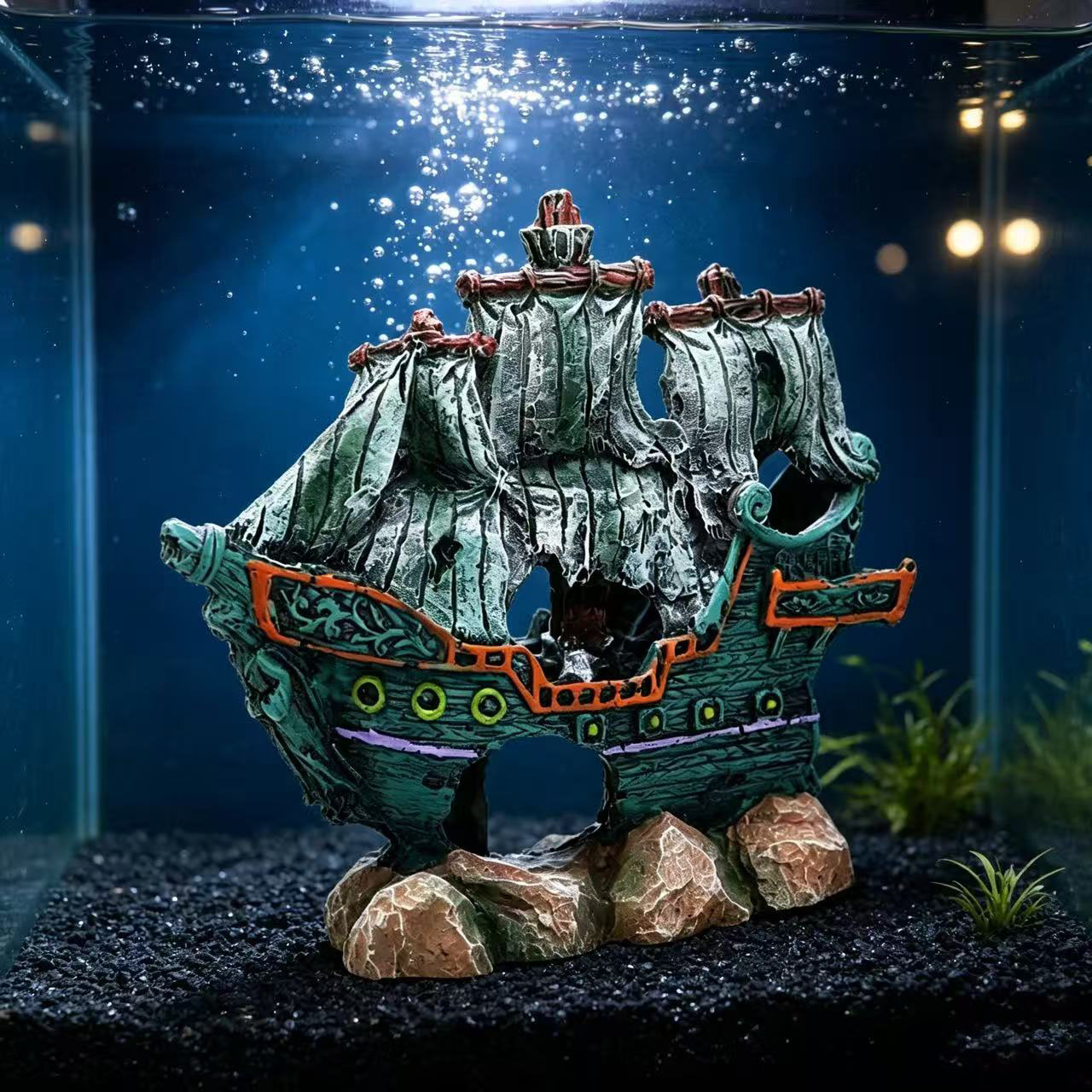 Aquarium Marina - زينة حوض السمك على شكل قارب